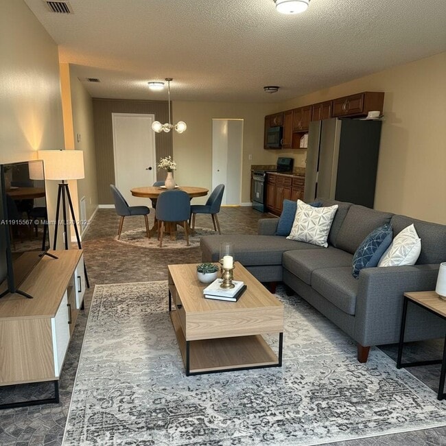 Foto del edificio - 2809 Jefferson Pkwy