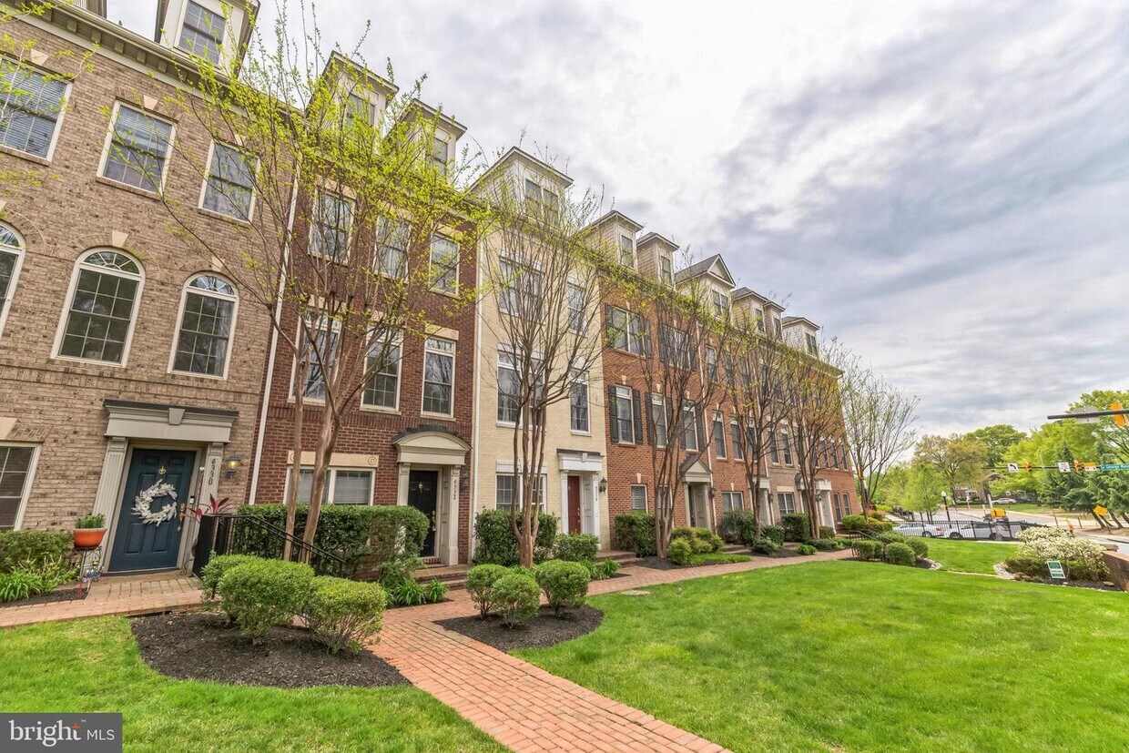 Foto principal - 4332 N Henderson Rd