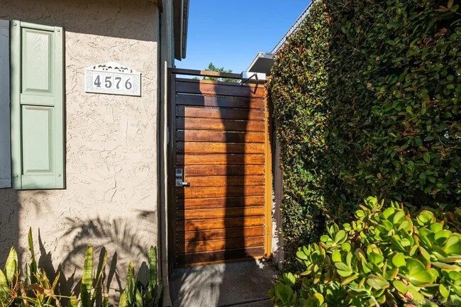 Vista aérea - 4576 Hawley Blvd