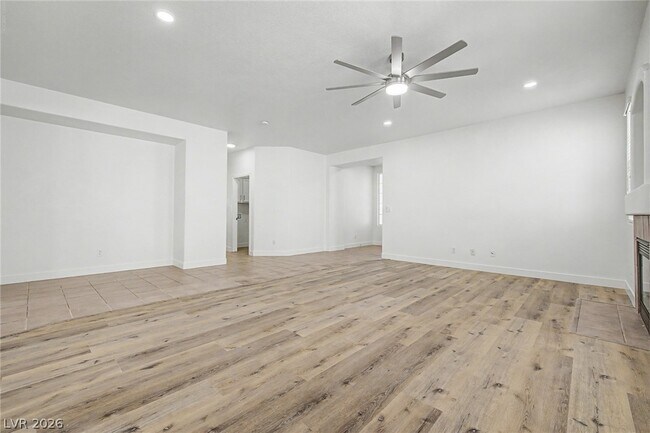 Building Photo - 835 Entrada Ridge Ave