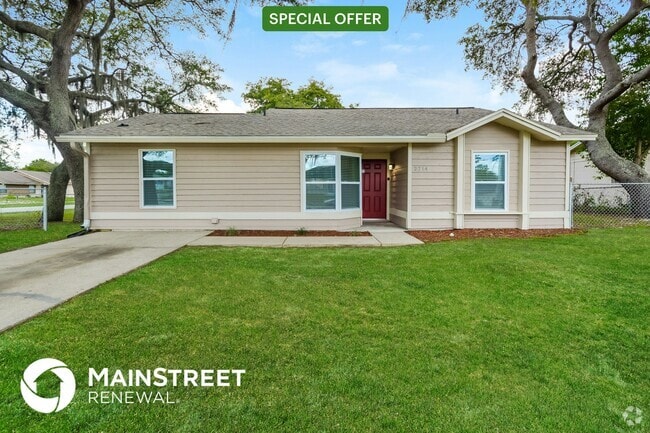 Building Photo - 2714 Waco Dr E