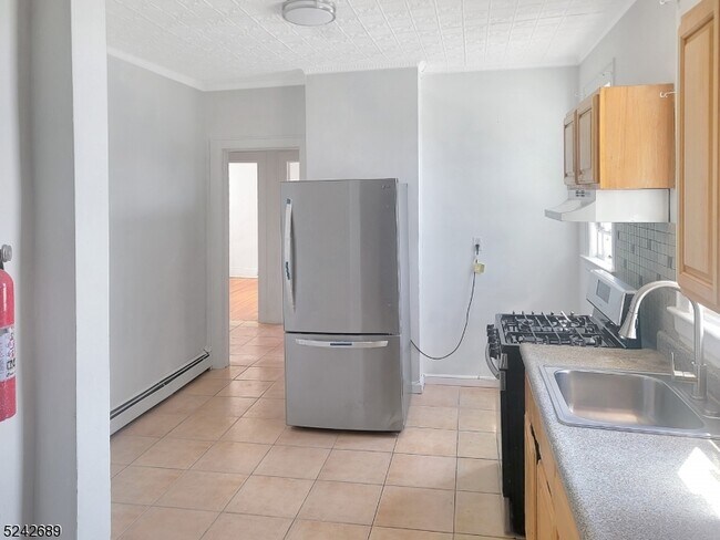 Foto del edificio - 130 Ridge St