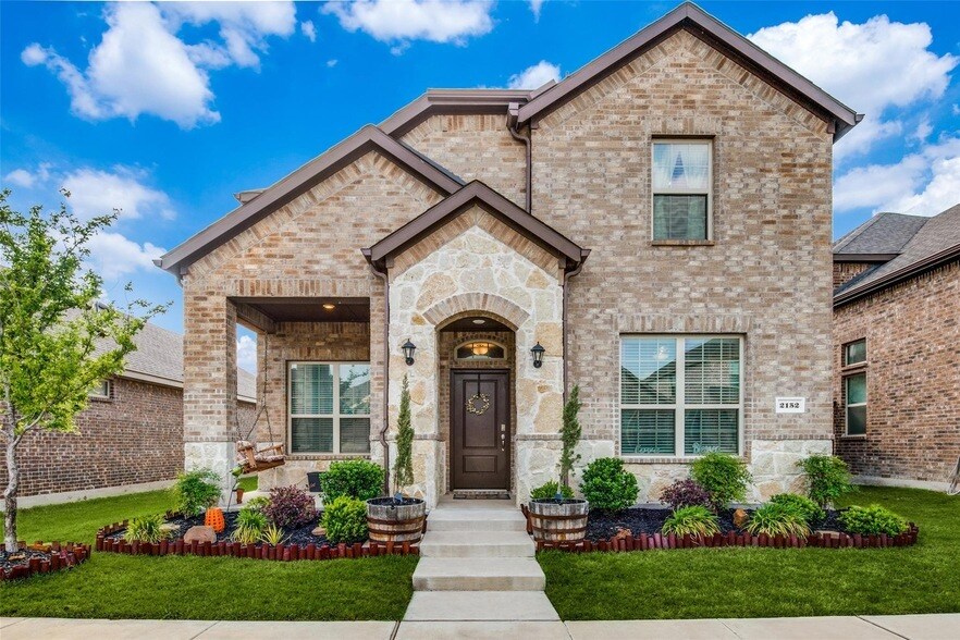 Foto principal - 2152 Miramar Dr