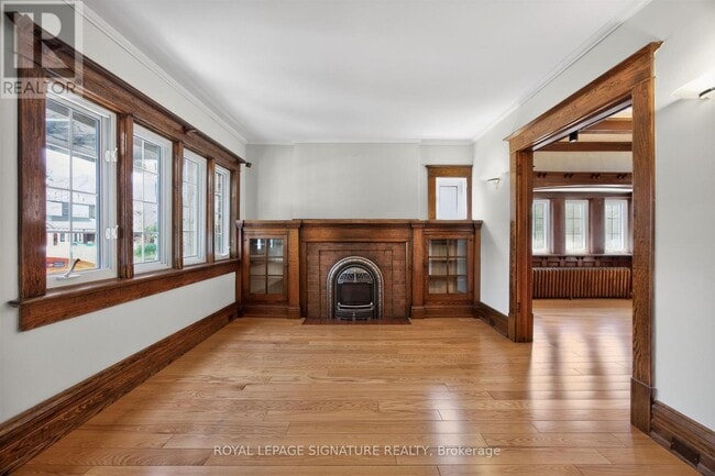Building Photo - 426 Armadale Ave