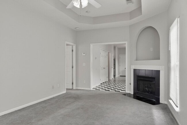 Building Photo - Nice 3 Bed 2 Bath Home! Available Now!