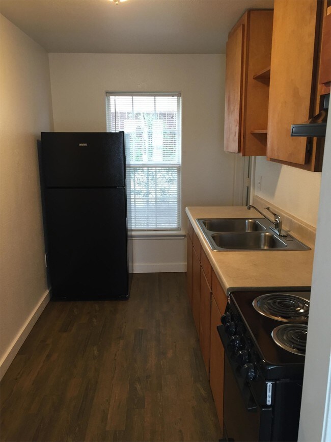 Building Photo - 3115 Agnes St