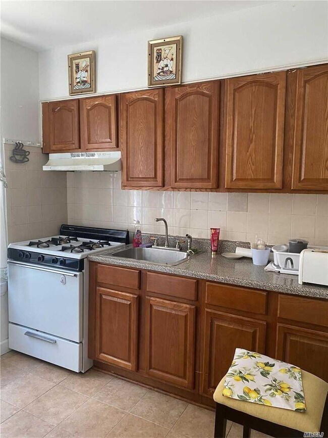 Foto del edificio - 86-30-86139 139th St