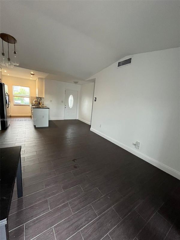 Foto del edificio - 5303 SW 137th Ct
