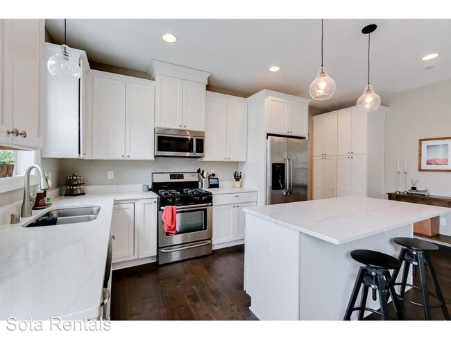 Building Photo - 4 br, 4 bath House - 14045 Burgundy Way