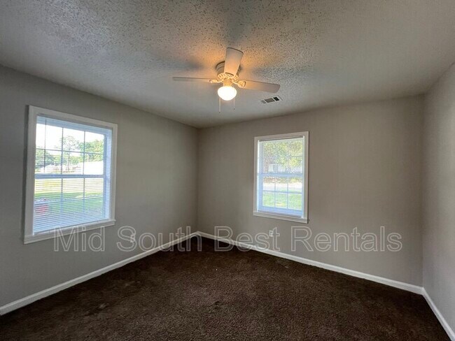 Foto del edificio - 3203 Winslow Rd