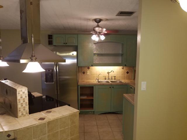 Building Photo - 5725 Fernley Dr E