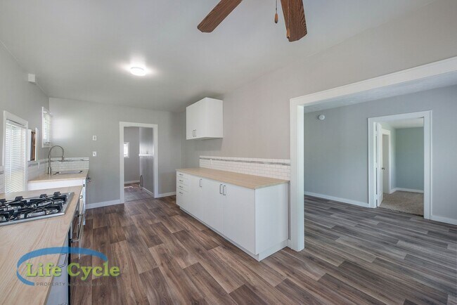 Foto del edificio - 1314 Beechwood St NE