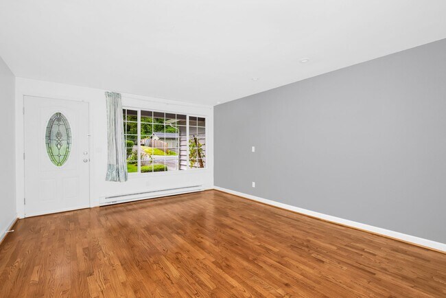Building Photo - Rose Hill 3 Bedroom Rambler