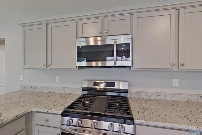 Foto del edificio - 664 June St