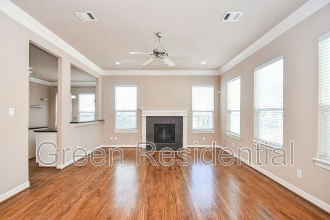 Building Photo - 3202 Holly Meadow Dr