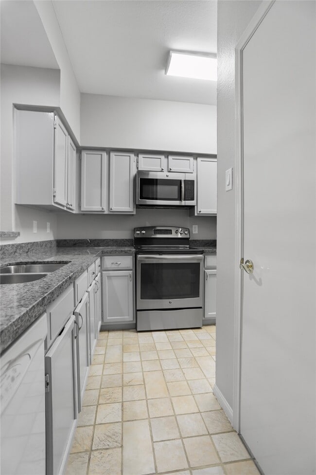 Foto del edificio - 3800 Tanglewilde St