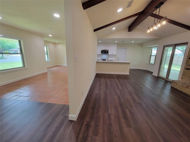 Foto del edificio - 8709 Donna Gail Dr