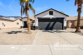 Building Photo - 11774 W Corrine Dr