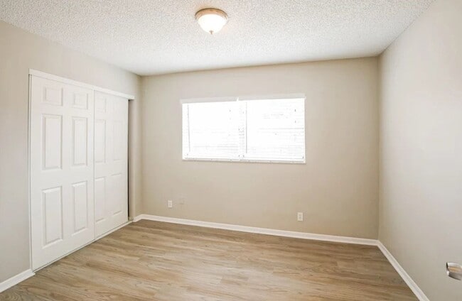 Foto del edificio - 6864 NW 27th Terrace