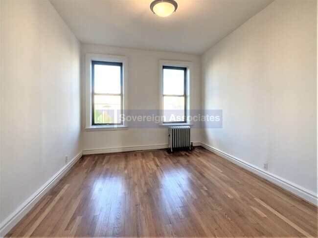 Foto del edificio - 615 Fort Washington Avenue
