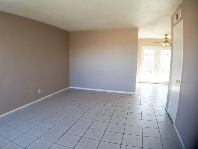 Building Photo - 8408 Baylor Pl