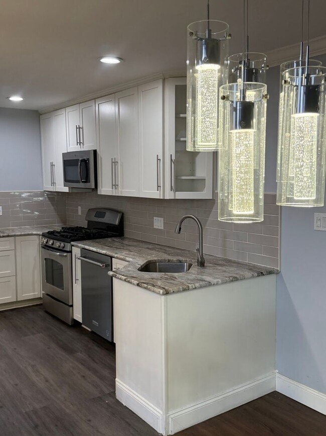 Foto del edificio - Flying Hills Townhouse