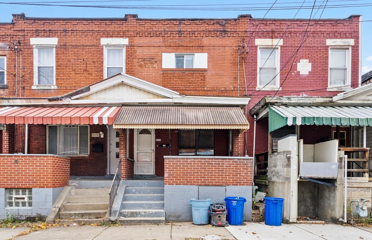 Primary Photo - Newly Renovated 2 Bed, 1 Bath Rowhome in H...