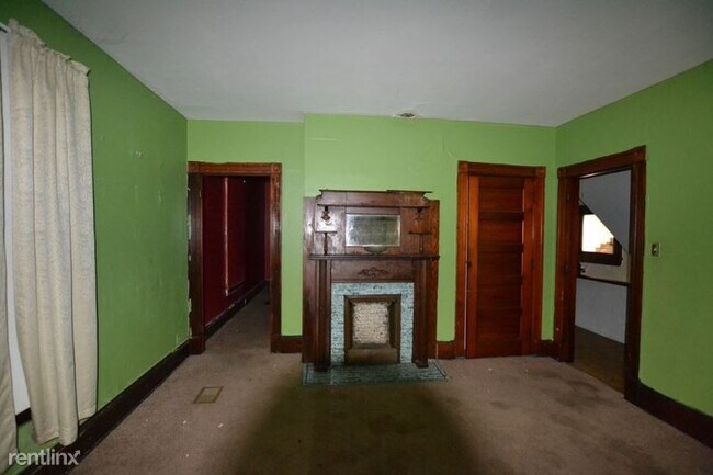 Building Photo - 21 7th St