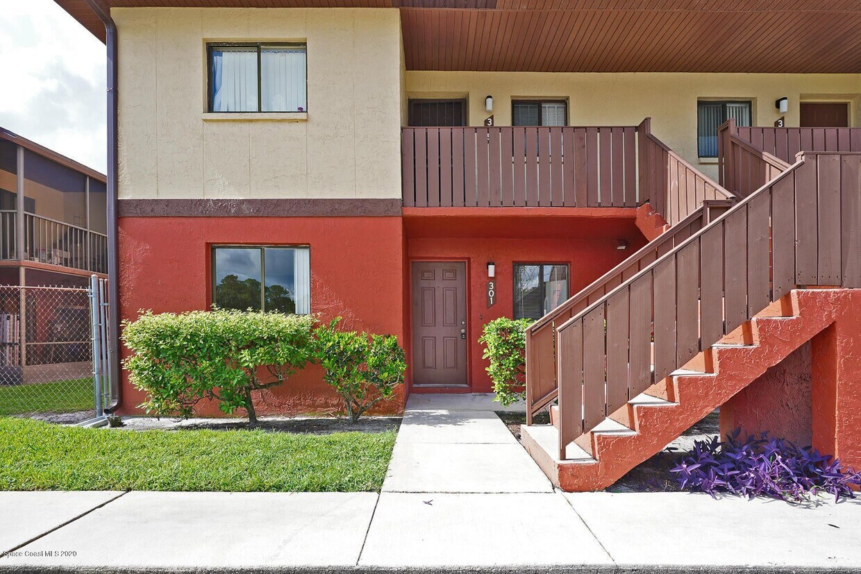 1712 University Ln, Cocoa, FL 32922 Townhome Rentals in Cocoa FL