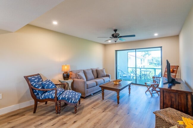 Building Photo - 5463 SE Miles Grant Rd