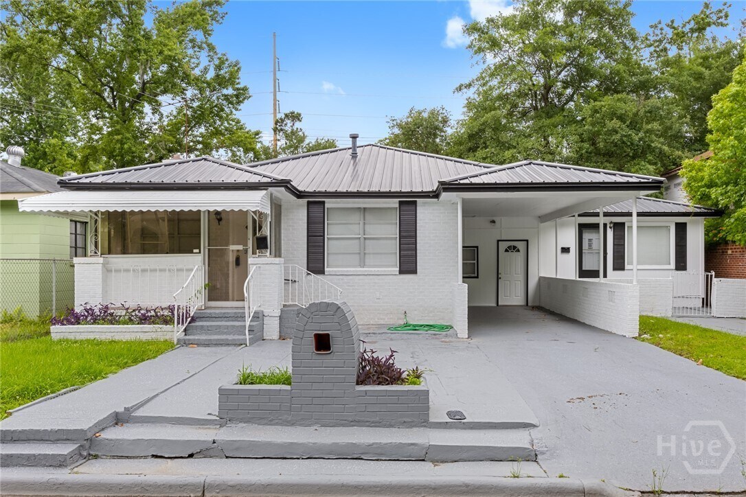 Foto principal - 819 W 51st St