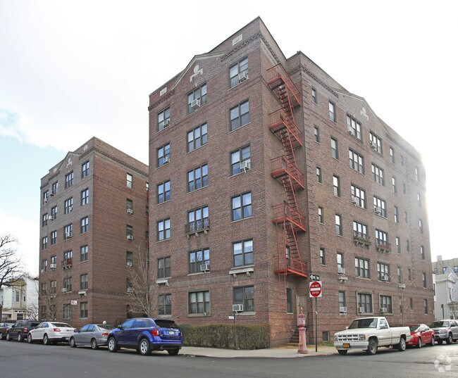 800 Greenwood Avenue Rentals Brooklyn, NY