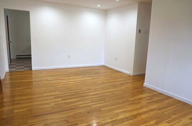 Sala de estar - 14 Lakeside Dr