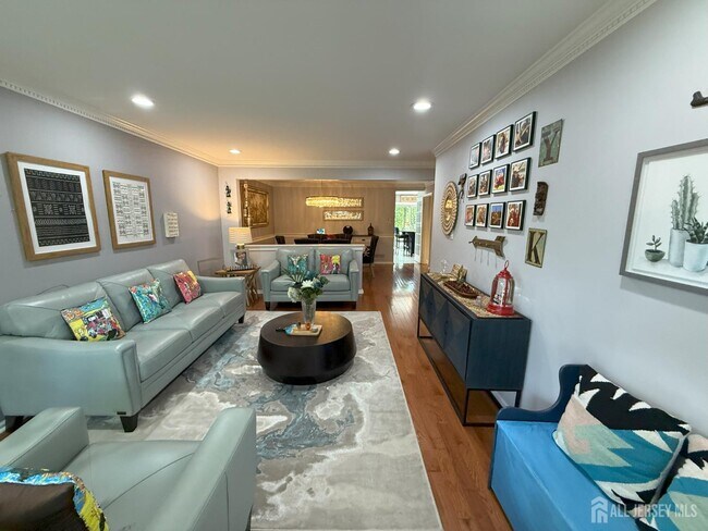 Foto del edificio - 37 Dorchester Dr