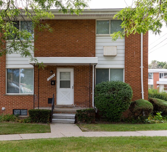 Lorraine Manor Apartments Apartments Warren, MI