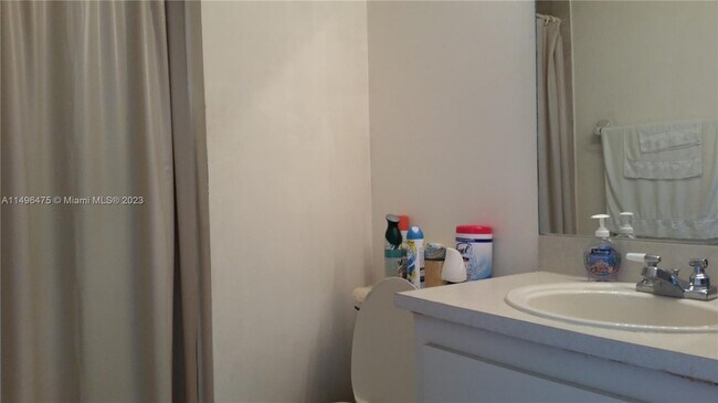 Foto del edificio - 2075 SW 122nd Ave