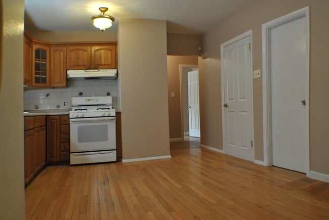 Building Photo - 23 Kenney St