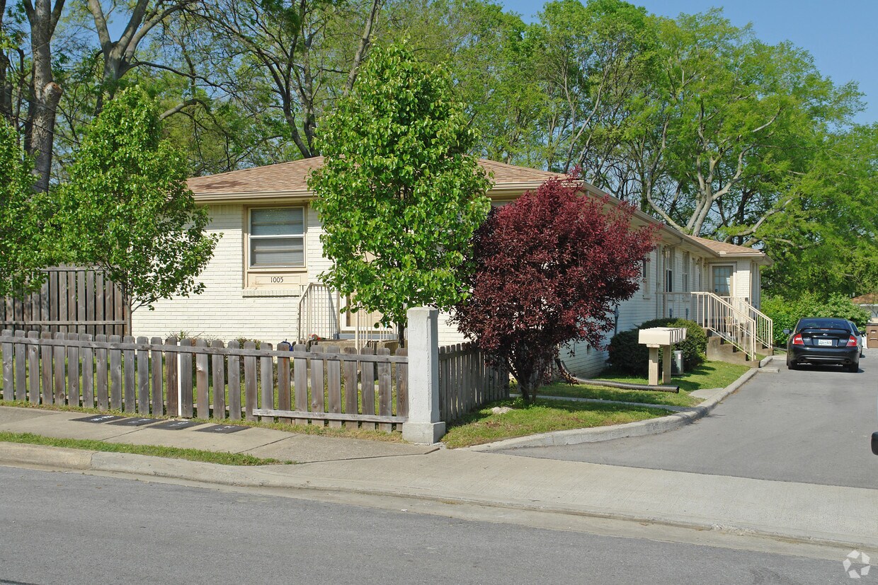 Building Photo - Augustine Court Condominiums