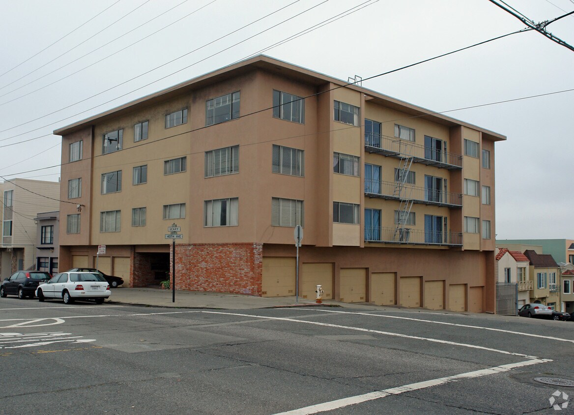 Foto principal - 7555 Geary Blvd