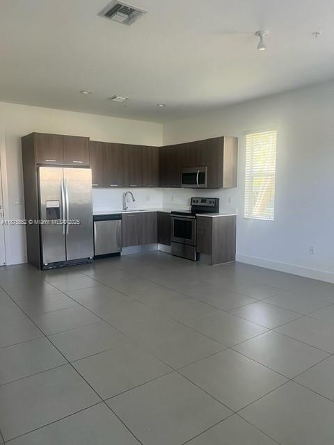 Foto del edificio - 440 NE 35th Ct