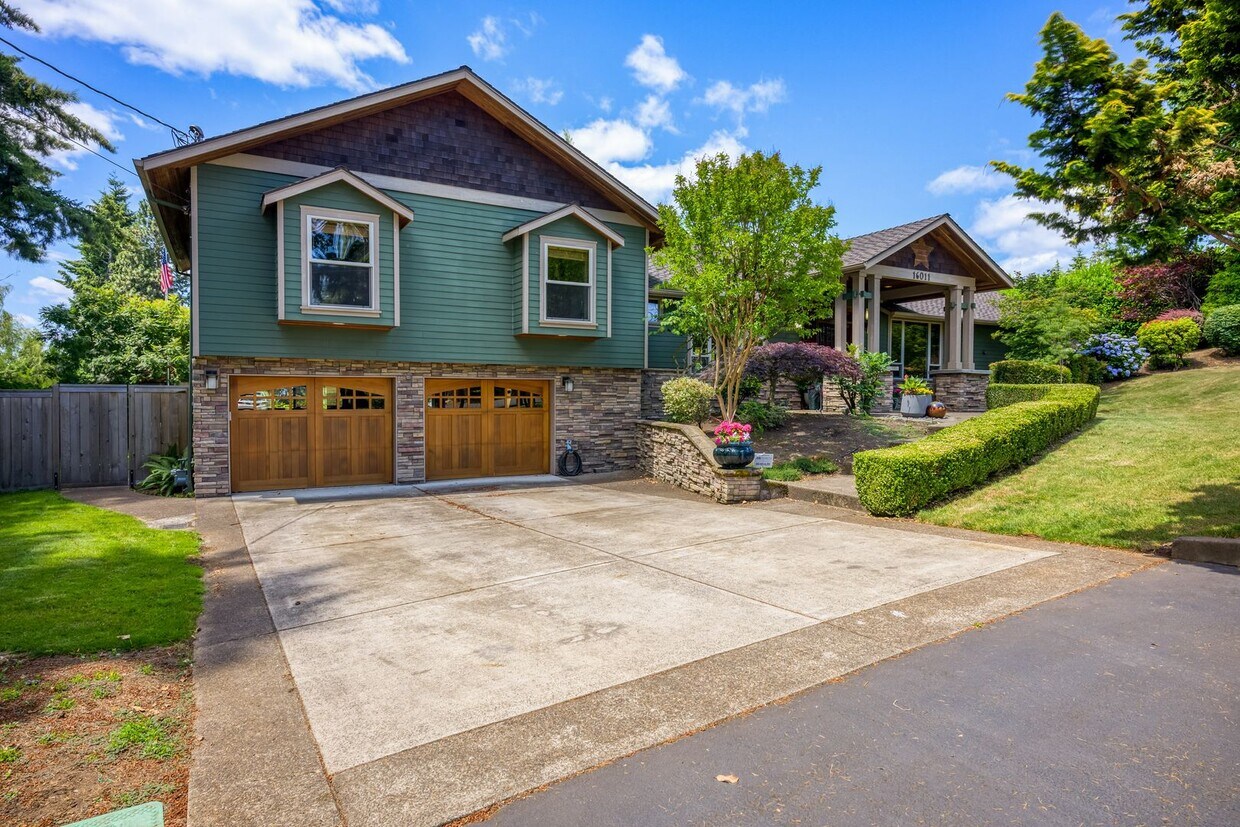 Primary Photo - Beautiful Damascus Home