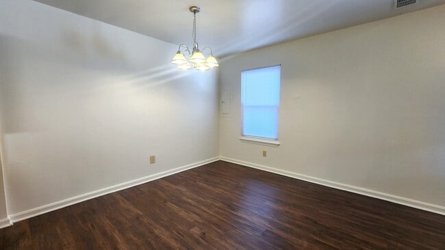 Building Photo - 1209 Alder Ct