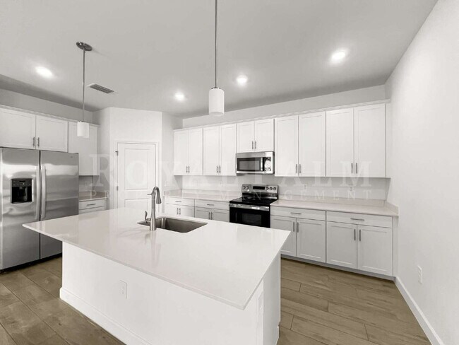 Building Photo - 10706 Clementine Pl
