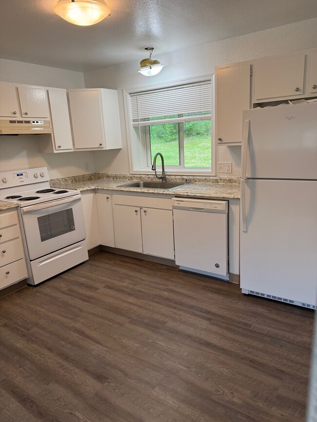 Building Photo - 250 Ponderosa Loop