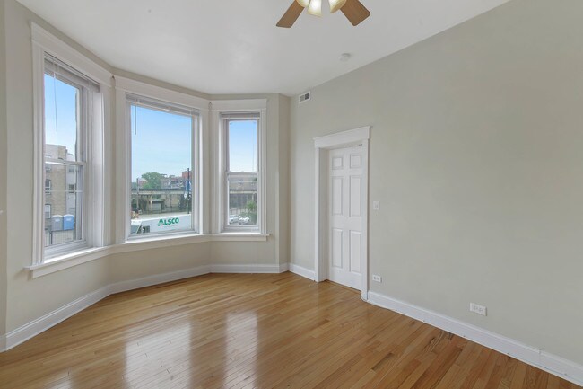 Foto del edificio - 3420 N Sheffield Ave