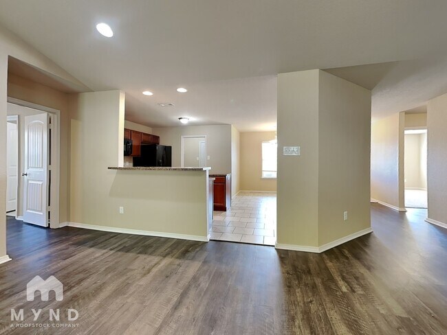 Foto del edificio - 100 Cedar Creek Loop
