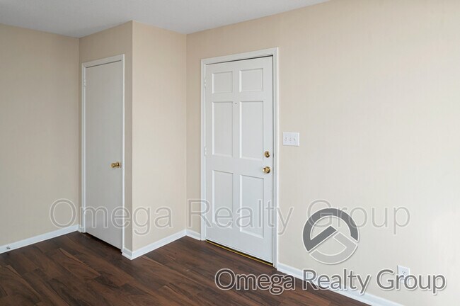 Building Photo - 2901 18th Ave