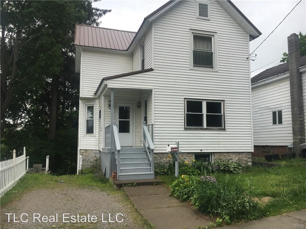 Primary Photo - 520 West St