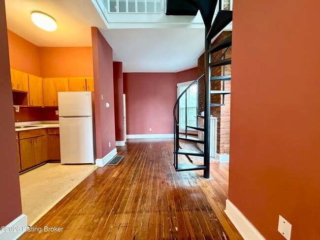 Building Photo - 1039 E Breckinridge St
