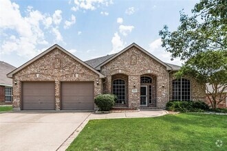 Building Photo - 5909 Meadowcrest Ln